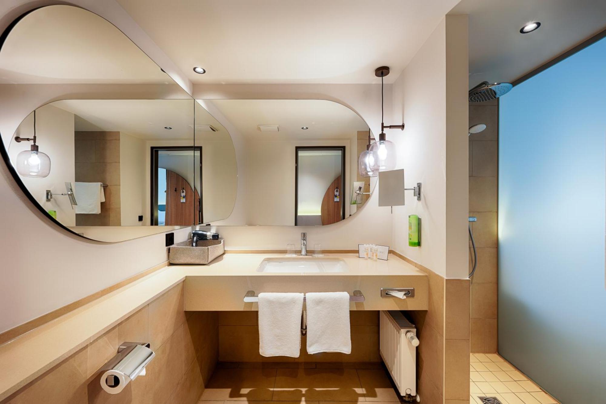 Welcome Hotel Darmstadt City Center Bagian luar foto